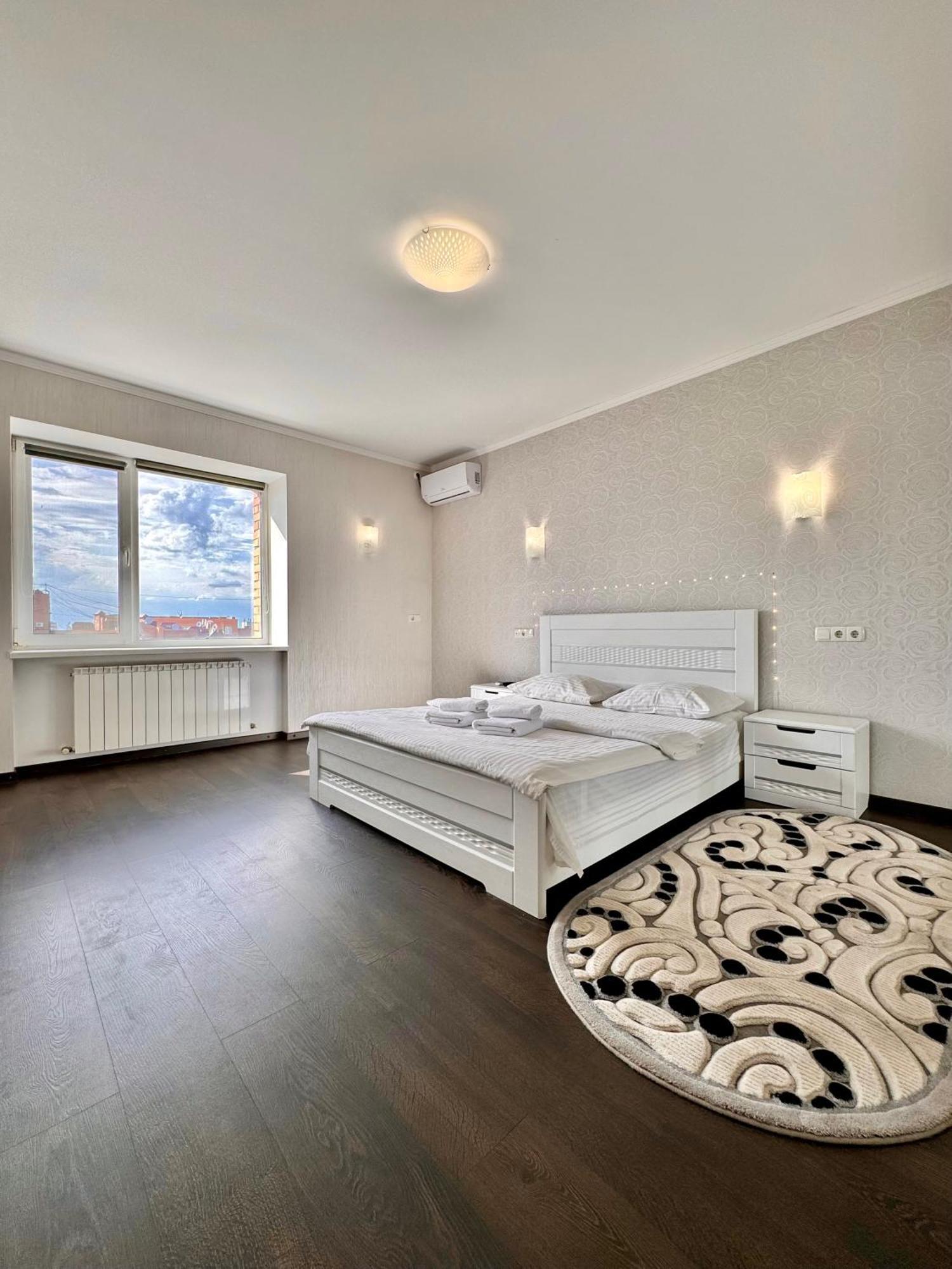Apartpoltava Світлі Просторі Апартаменти 80М2 , 2-Окремі Кімнати, Новобудова Центр Чек Банківський Екстериор снимка